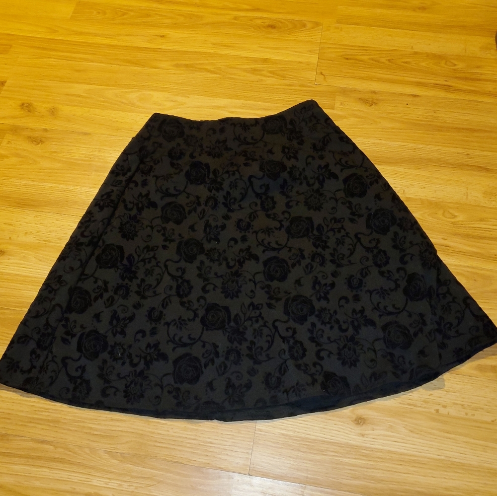 Black skirt